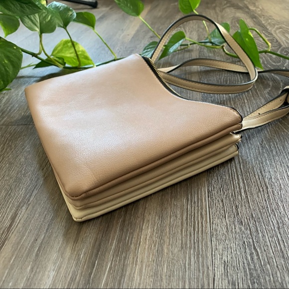 Blumari 3-in-1 crossbody bag with detachable clutch - Picture 15 of 15